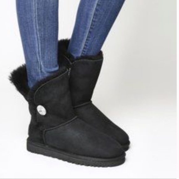 UGG Bailey Button Bling (Swarovski) Sz 6 Women Black 3349-BLK Limited Edition - Picture 1 of 11